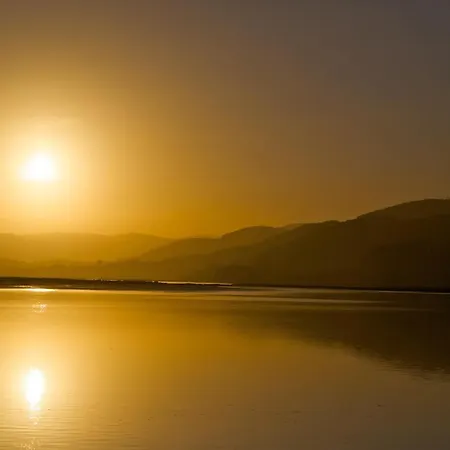 Estrella Del Norte Botel